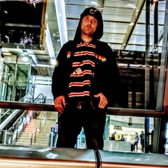 Live Dj Mixes, no flossing here! No sync , no computer/laptops, just my records,& thumb drives