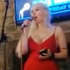 Titanium -  live David Guetta cover Denise hall singer