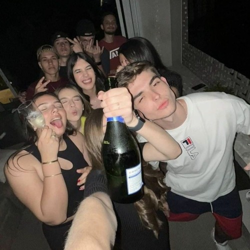 MEGA FUNK NOVINHA DIFERENTE