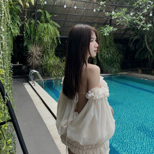 người tôi yêu chẳng hề yêu tôi