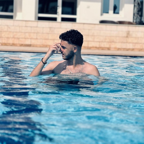 *عن نفسي هصاحب نفسي*اشبعو مني انا يمكن اموت🖤* صاصا