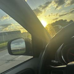 love2daBone  ft. Kizzy x kupcake     (prod.jayboKasio)