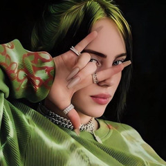 Billie Eilish: TMZ Billie Eilish Mirror Strap Photo