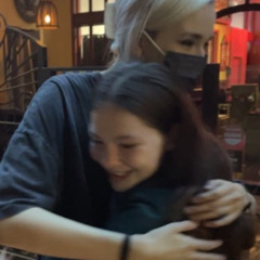 <3