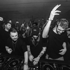 Flatfine x Reach Out x You've Got The Love x Turn On The Lights Again (VARGR Mashup)