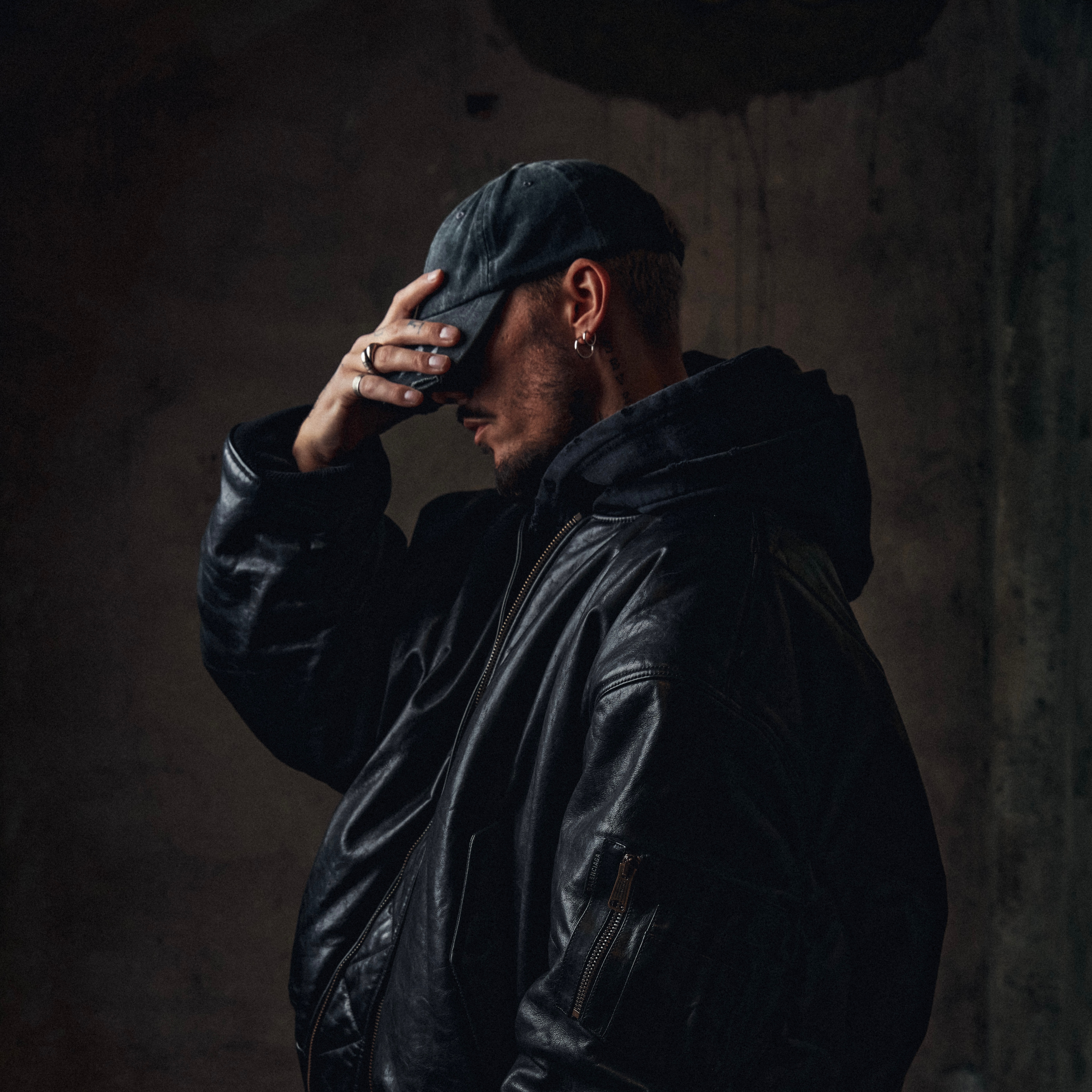 Alex Gaudino – Destination Calabria (KAAZE Remix)