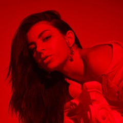Charli XCX - Lipgloss (feat. CupcakKe & Brooke Candy)