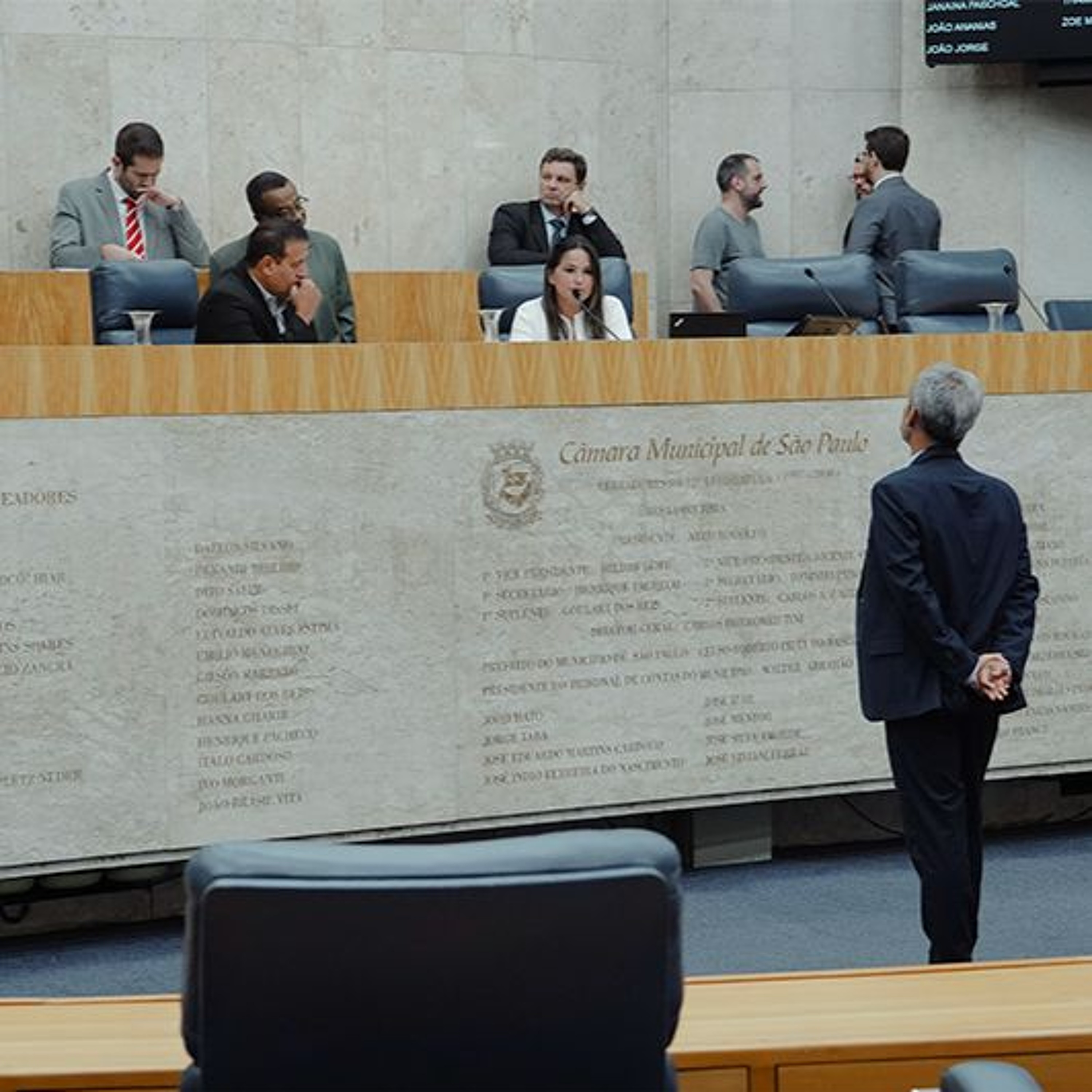05.02.2026 = DÍVIDAS TRIBUTÁRIAS, URBANISMO E EDUCAÇÃO FORAM DISCUTIDOS EM PLENÁRIO episode artwork
