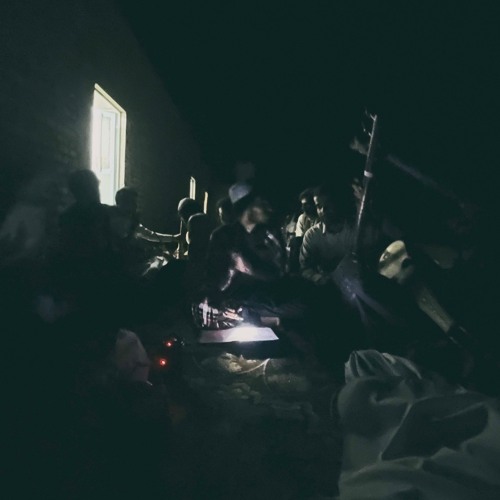 من که دیوانه و مستم تن و تنها یاهو