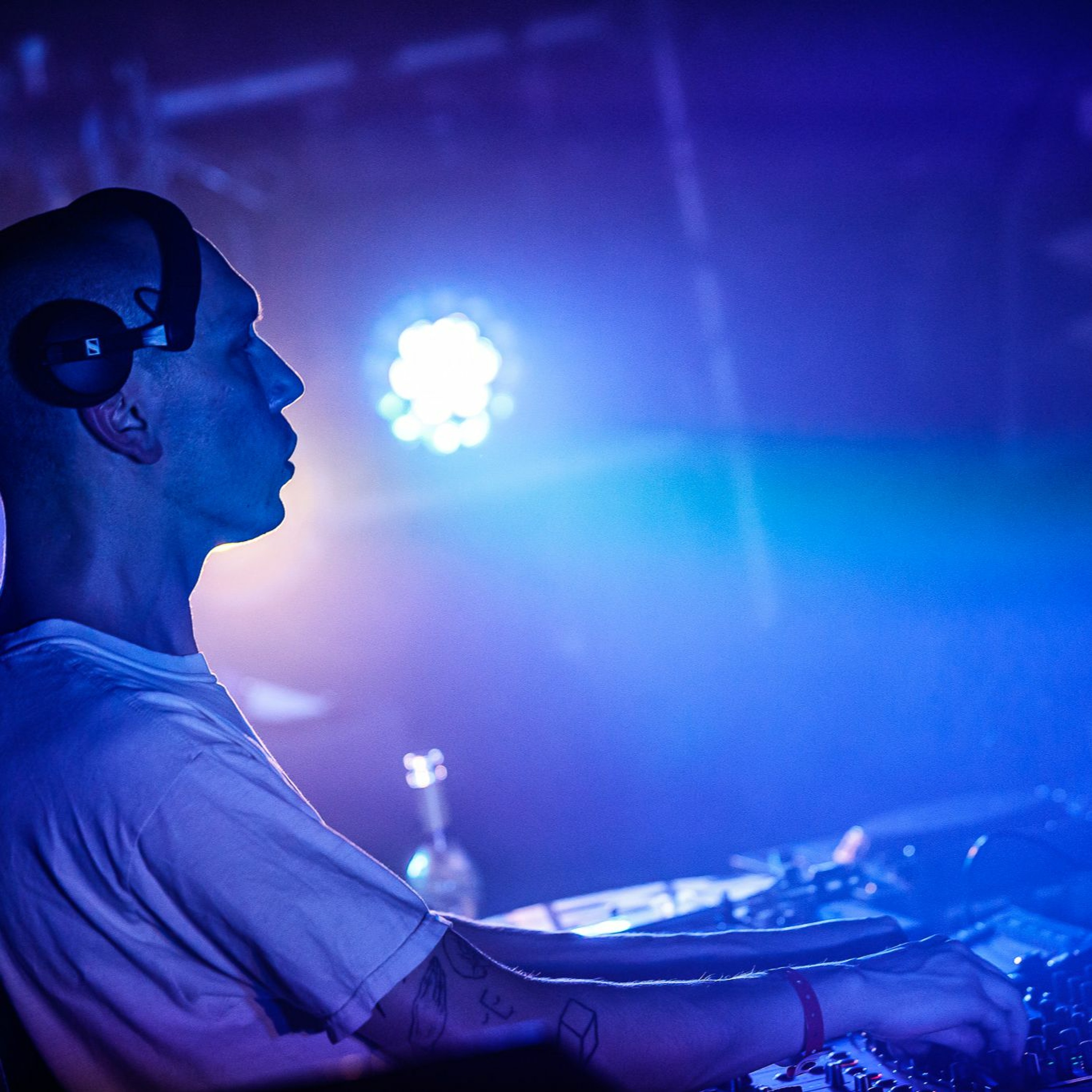 Robin Stewart (Giant Swan) at Dekmantel Festival 2022 episode artwork