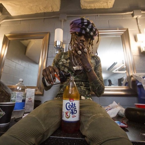 Young Thug - Muddy (ft Offset & YFN Lucci)(Unreleased)