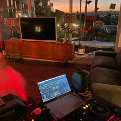 Groovy Sunset House Mix
