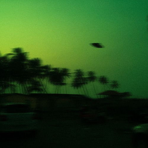 DanyLa - Dark Resonance (Cornfield Chase sample)