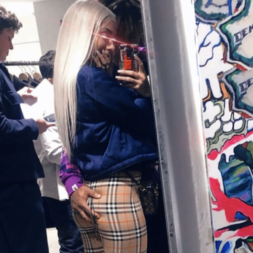 Stream junkie juice wrld by wrldoffdrugz Listen online for free on SoundCloud