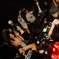 Stream B455 MIXTAPE LIVE SET at VAMOS JOGJA by shine Stream B455 MIXTAPE LIVE SET at VAMOS JOGJA by shine