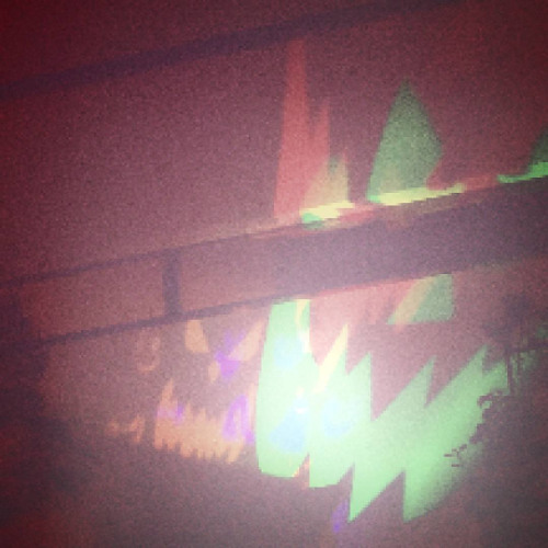 𝕮𝖔𝖒𝖊 𝖔𝖚𝖙𝖘𝖎𝖉𝖊