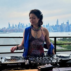 Opening Set for SOMOS Sunset Session @ the Williamsburg Hotel Rooftop - 8.5.2023