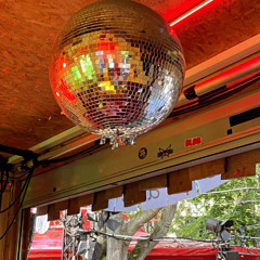 FLINTA* Club Deck Sektgarten ://about blank