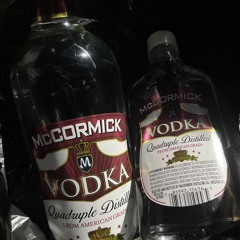 Tren$ettah - $hi In my Room (Julia wolf)