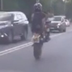 Portal Zacarias Acidente Chocante Mostra Motociclista Sendo Decapitado Após Colisão