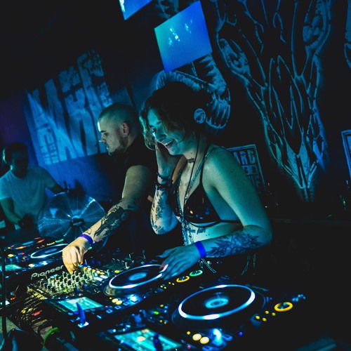 KACY B2B JOSH YOB. - DORA CLOSING HARD BOCK DRAUF @ TANZHAUS WEST