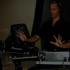 DARRENG  - Live From Basement 194 (Session 02)