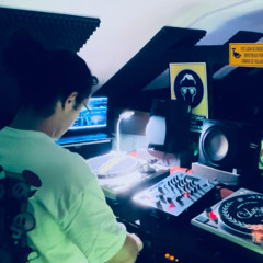 DJ RIZZO / EL ÁTICO [01] - A QUIEN MADRUGA, SESIÓN DE POKY