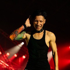 Ok K Dung Hoang Oi nma là nhạc giao hưởng =))))