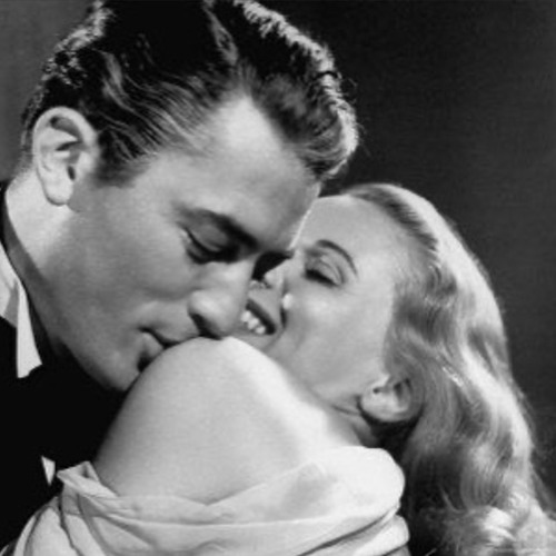 ‏عامٍ جديد وحبك أكبر من العام.