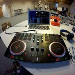 mixtape - hơn cả mấy trời & em luôn ở trong tâm trí anh // tuấn mix vlo4