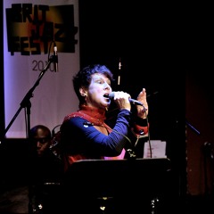 'We Said Yes'  ＠ recorded on CD  Alive at Ronnie Scotts. Grimes/Hrybowicz
