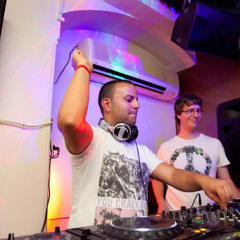 Prog Essentials Volume 9