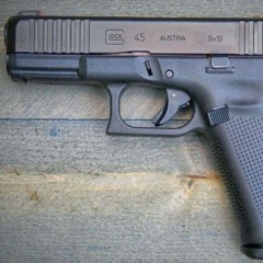 Sana Leako ft Rashadsofly - Glock 45