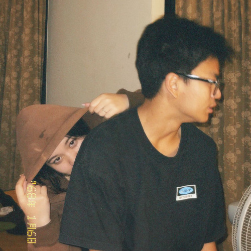 คนที่เธอรักกับคนที่รักเธอ (เลือกให้มันดีๆหน่อยอย่ามึน)