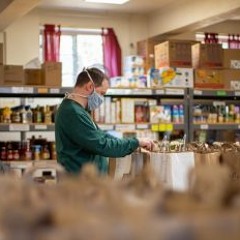 Первый в Украине. Во Львове заработал продовольственный банк