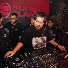 DYNAN ARYAN LIVE SET SUPER FLAME at VAMOS JOGJA