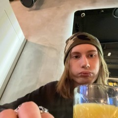 cardinparis-no friends (prod nick mira)