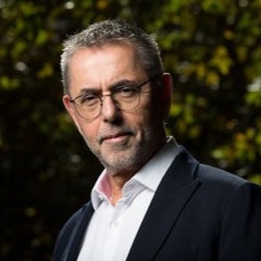 Dr Norman Swan on his latest book, 'So You Want to Know What's Good For Your Kids?'