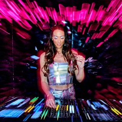 HOUSE BEATS!! BANK HOLIDAYS MIX!