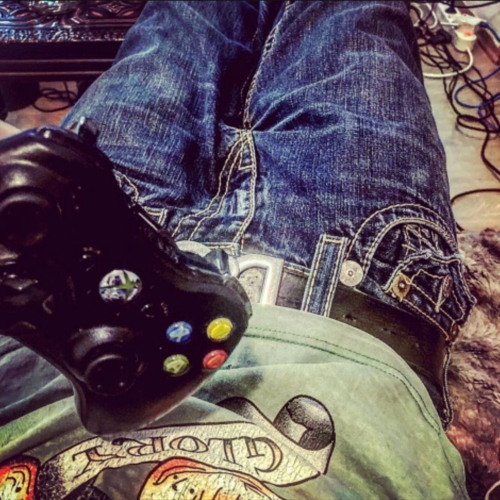 ##all my bros been with me since i was rockin leather armor (prod. 2nly)