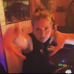 Vaniga @ Hive 2022 Eierschaukel