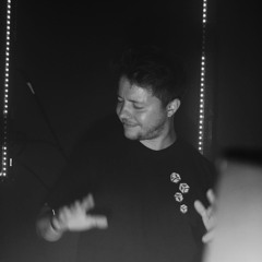 Frame Collective Sequence #002 - Alexej