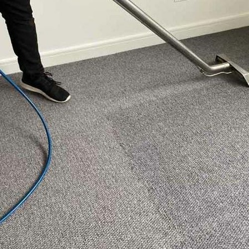 Why Do Most Carpet Manufacturers Recommend Carpet Steam Cleaning?