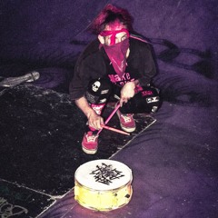 ZDECHŁY OSA X ??? - ONA NIE WIE CZEMU KOCHA TAKIEGO WARIATA [OFFICIAL AUDIO]