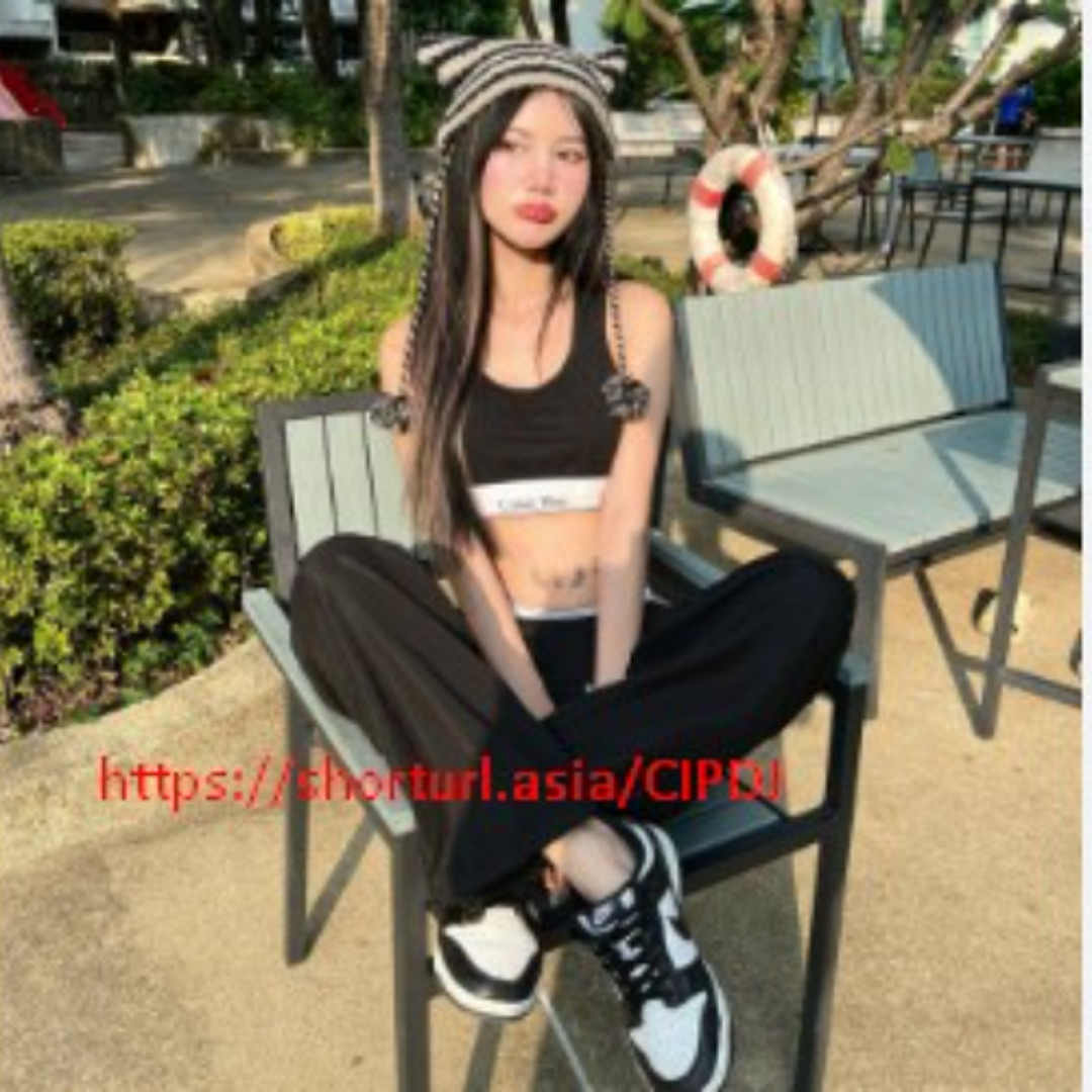 Miuzxc - Sexy Media Girls on mforum.ist