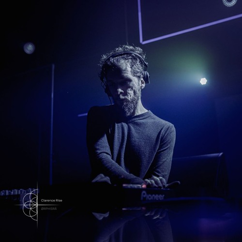Ørphisrā | Clarence Rise