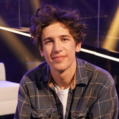 American idol Top 16 Use Somebody -Wyatt Pike
