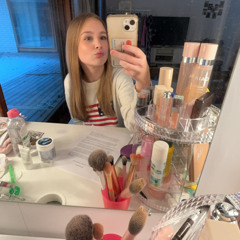 Stelli🥰