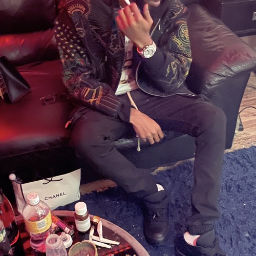 Floating ( money keep it on my mind )