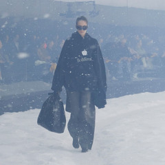 BALENCIAGA WINTER 22 COLLECTION UA